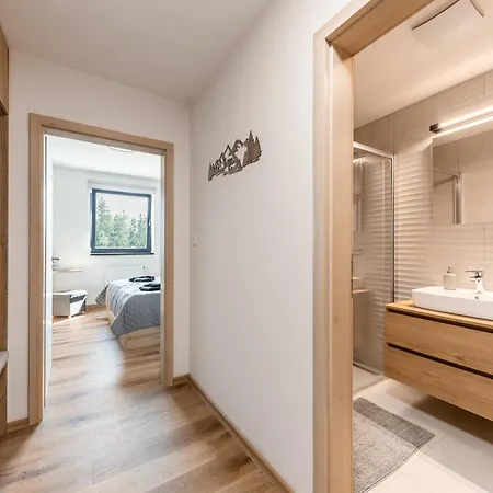 Charlie Apartment *