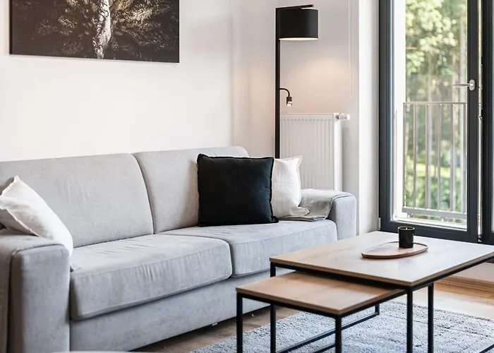 Charlie Apartman Černý Dŭl