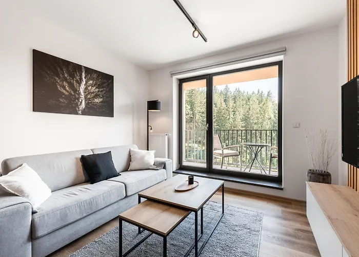 Charlie Apartman